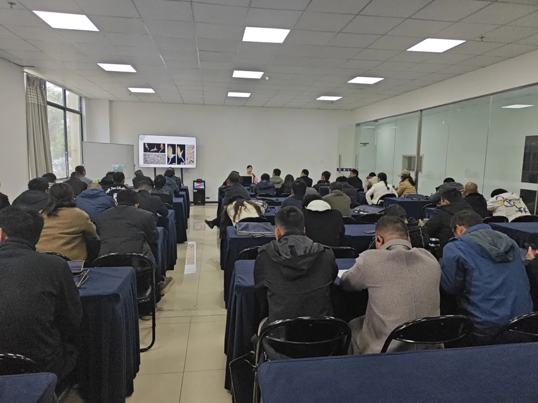 1736825107101471.jpg 640.jpg