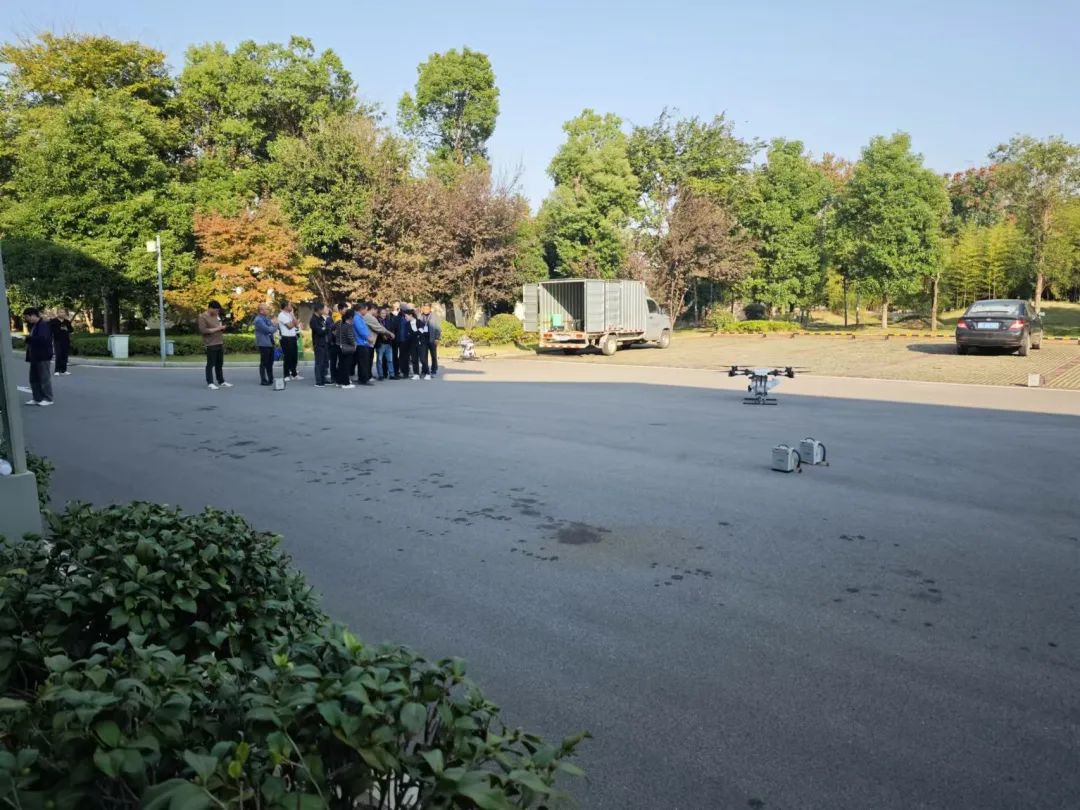 1738405015967529.jpg 2.jpg