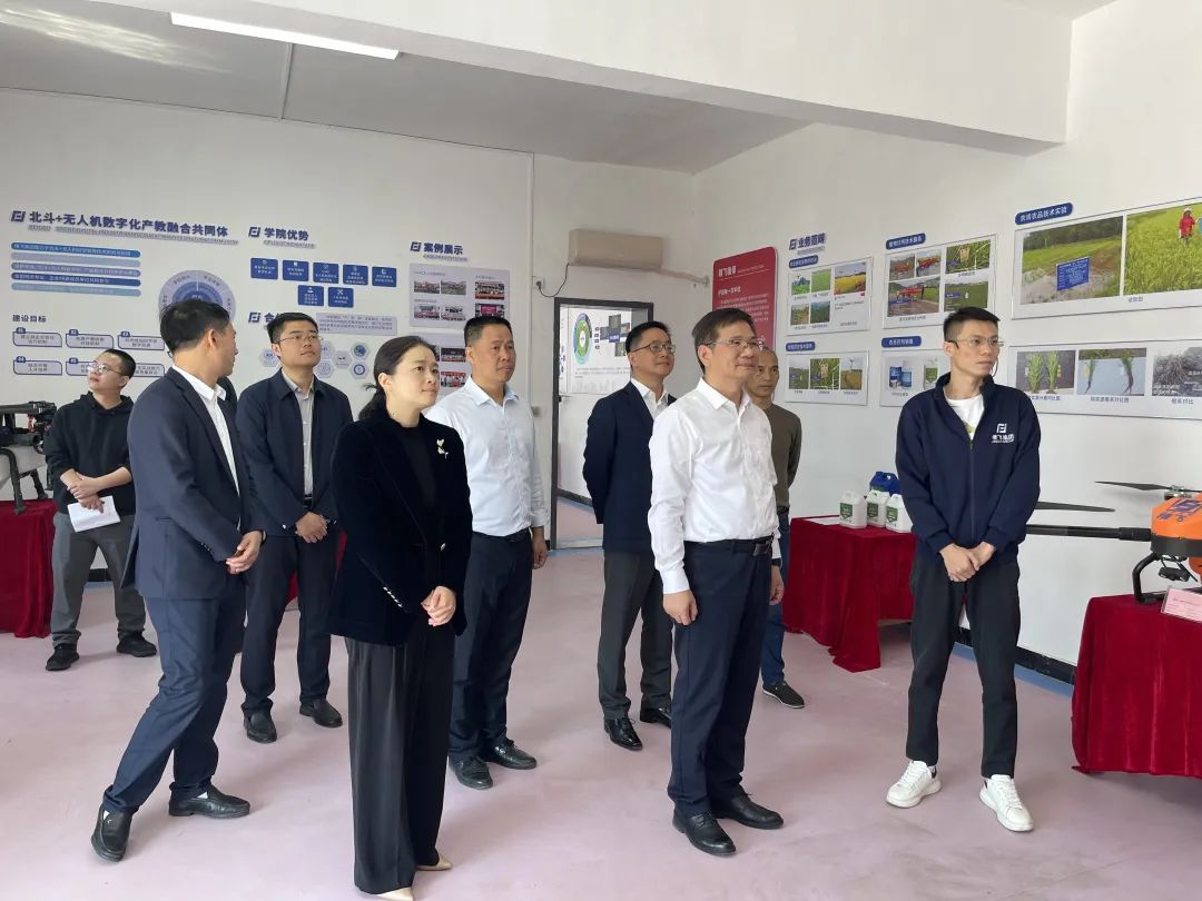 【精飛要聞】湖南省工信廳廳長王衛安一行調研茶陵慧飛智能，指導鄉村振興工作